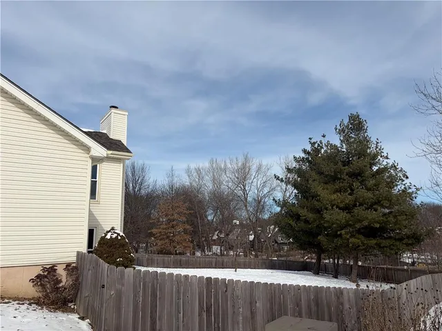 $440,000 | 421 Fletcher Drive, Smithville, MO 64089