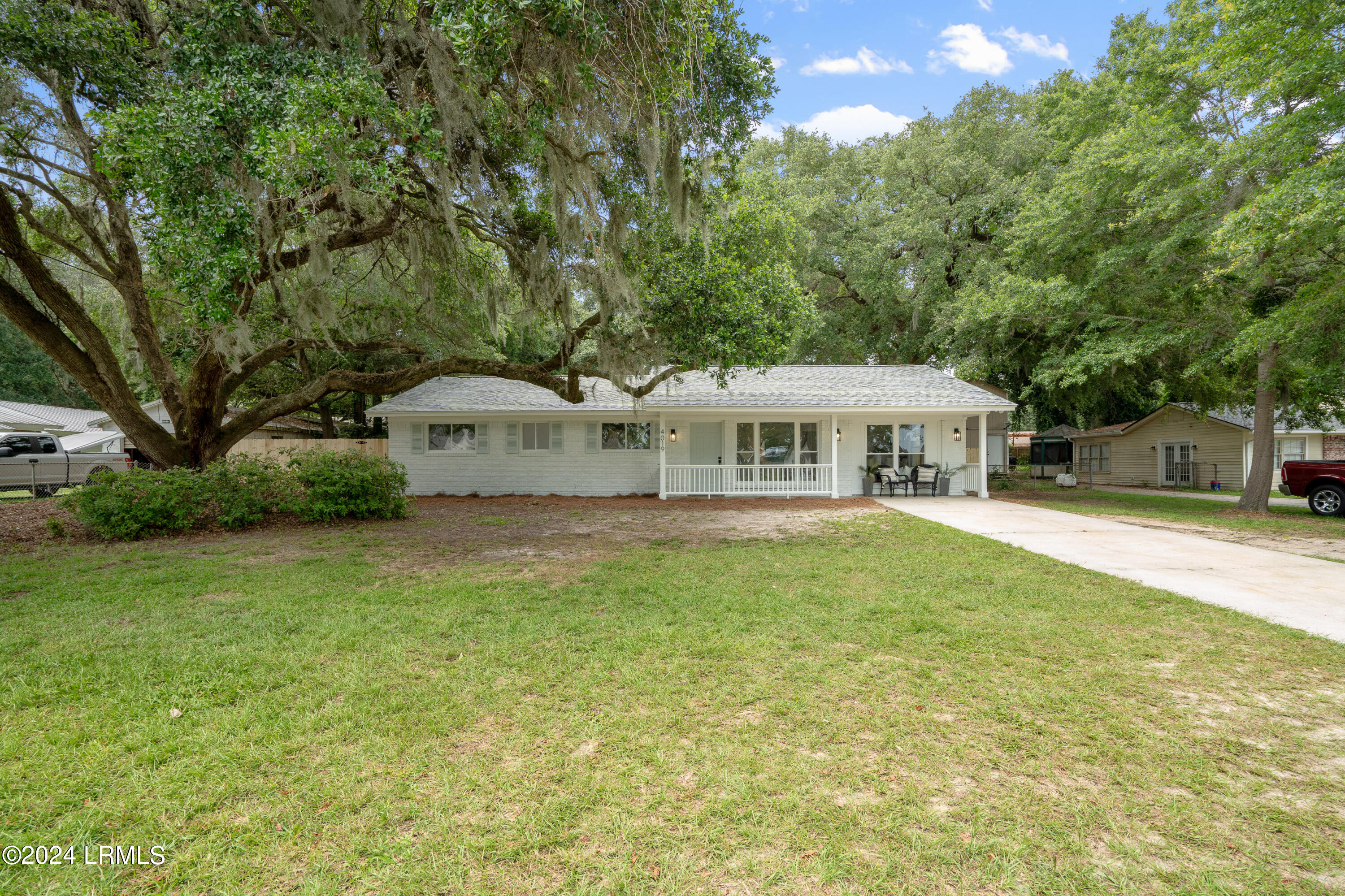 4019 Shell Point Road Beaufort, SC 29906 - Photo 3 of 36 4019 Shell Point Road-1
