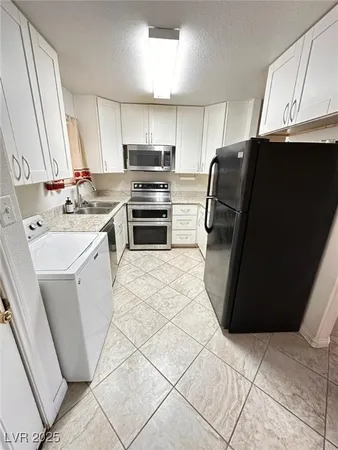 $1,350 | 5346 South Swenson Street, Unit 35, Las Vegas, NV 89119