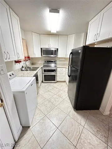 $1,350 | 5346 South Swenson Street, Unit 35, Las Vegas, NV 89119