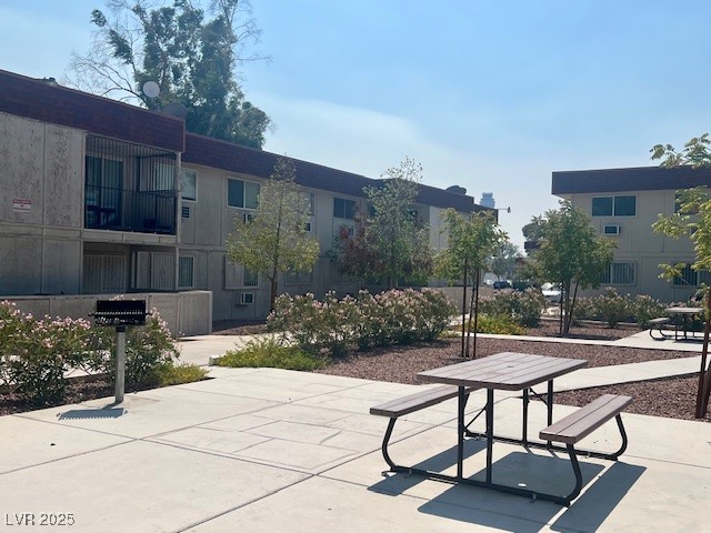 5346 South Swenson Street, Unit 35 Las Vegas, NV 89119 - Photo 15 of 19 View of community with a patio area