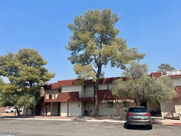 $1,350 | 5346 South Swenson Street, Unit 35, Las Vegas, NV 89119