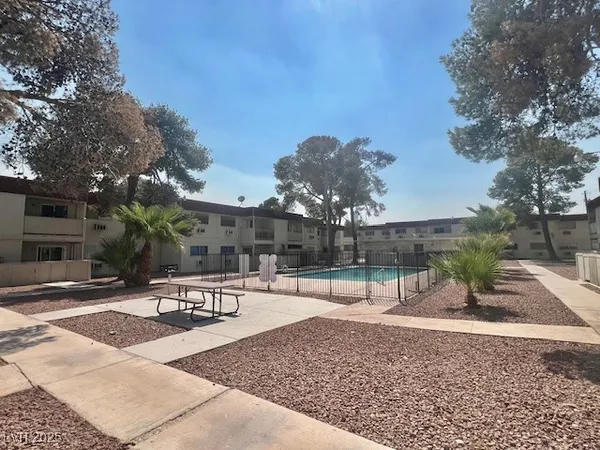 $1,350 | 5346 South Swenson Street, Unit 35, Las Vegas, NV 89119