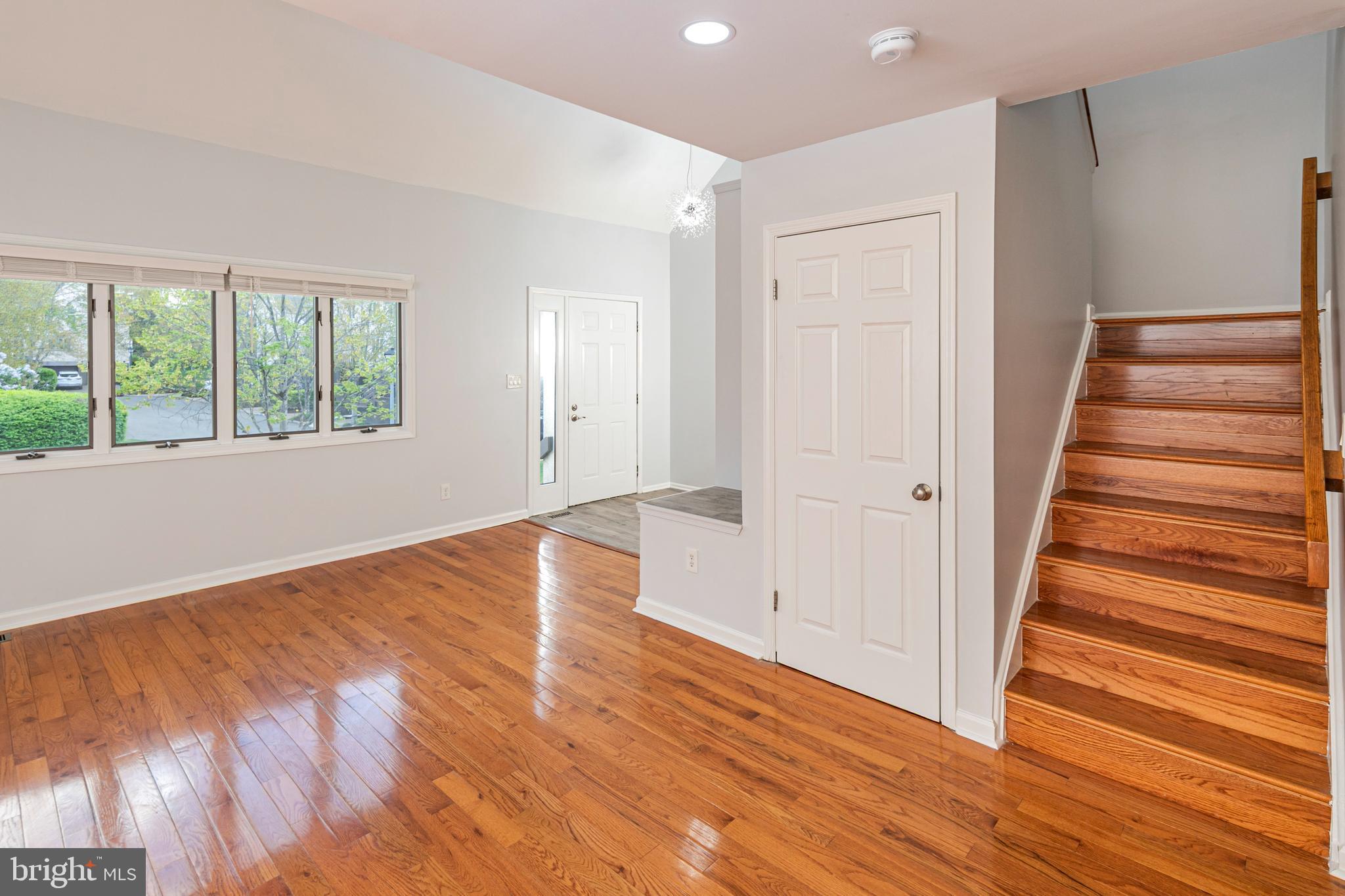 7 Exeter Court Princeton, NJ 08540 - Photo 6 of 32