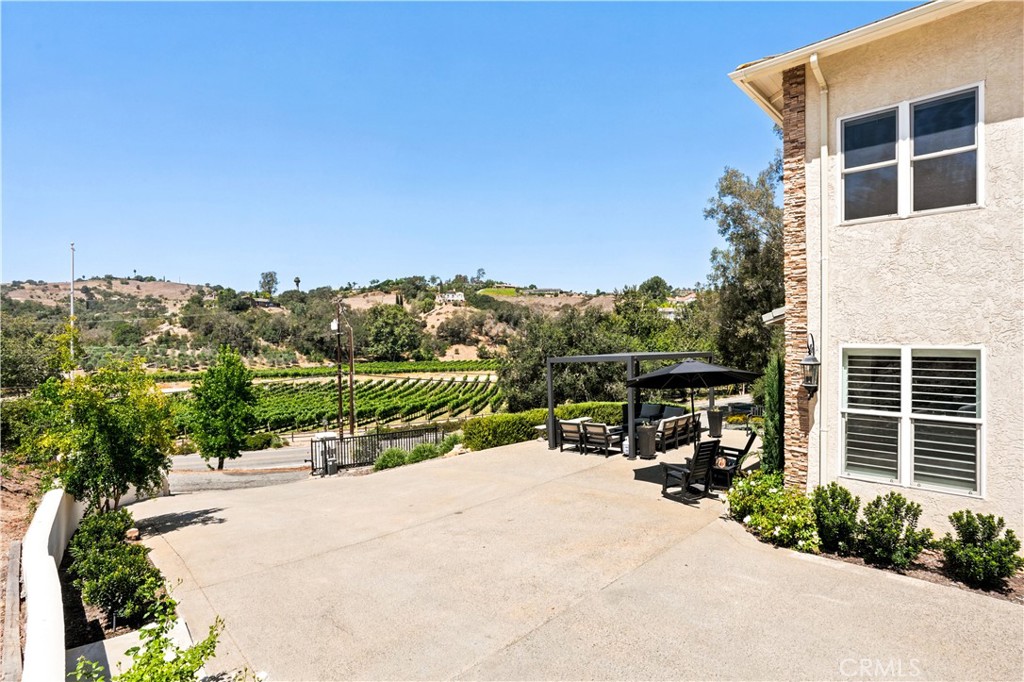 2424 Gird Road Fallbrook, CA 92028 - Photo 6 of 75