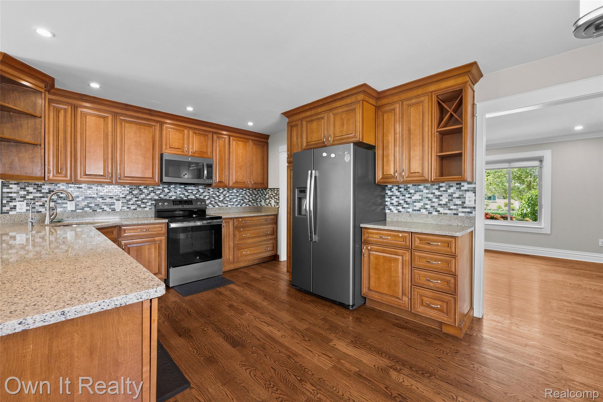 365 Princeton Street Canton, MI 48188 - Photo 14 of 43 12.jpg