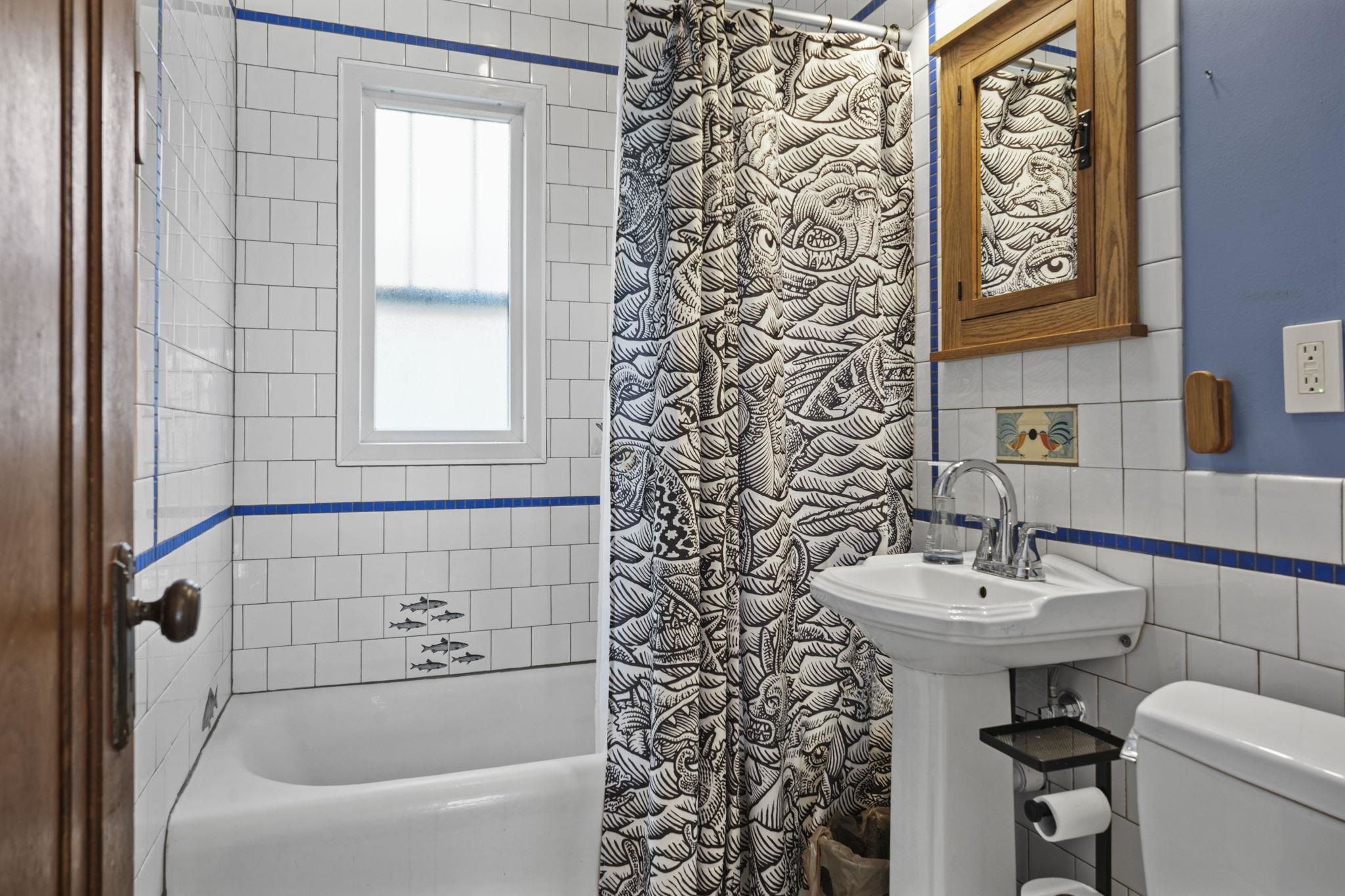 1433 Spaight Street Madison, WI 53703 - Photo 16 of 59