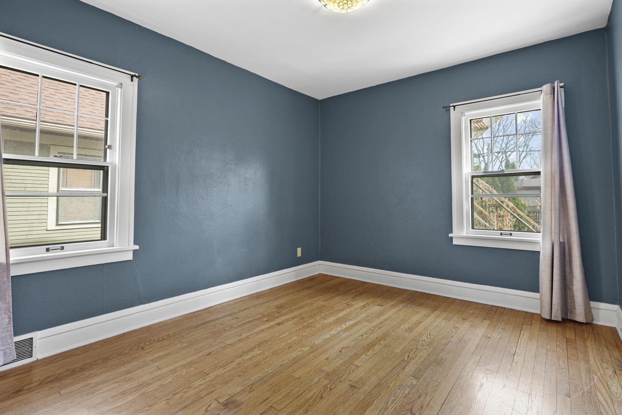 1433 Spaight Street Madison, WI 53703 - Photo 18 of 59