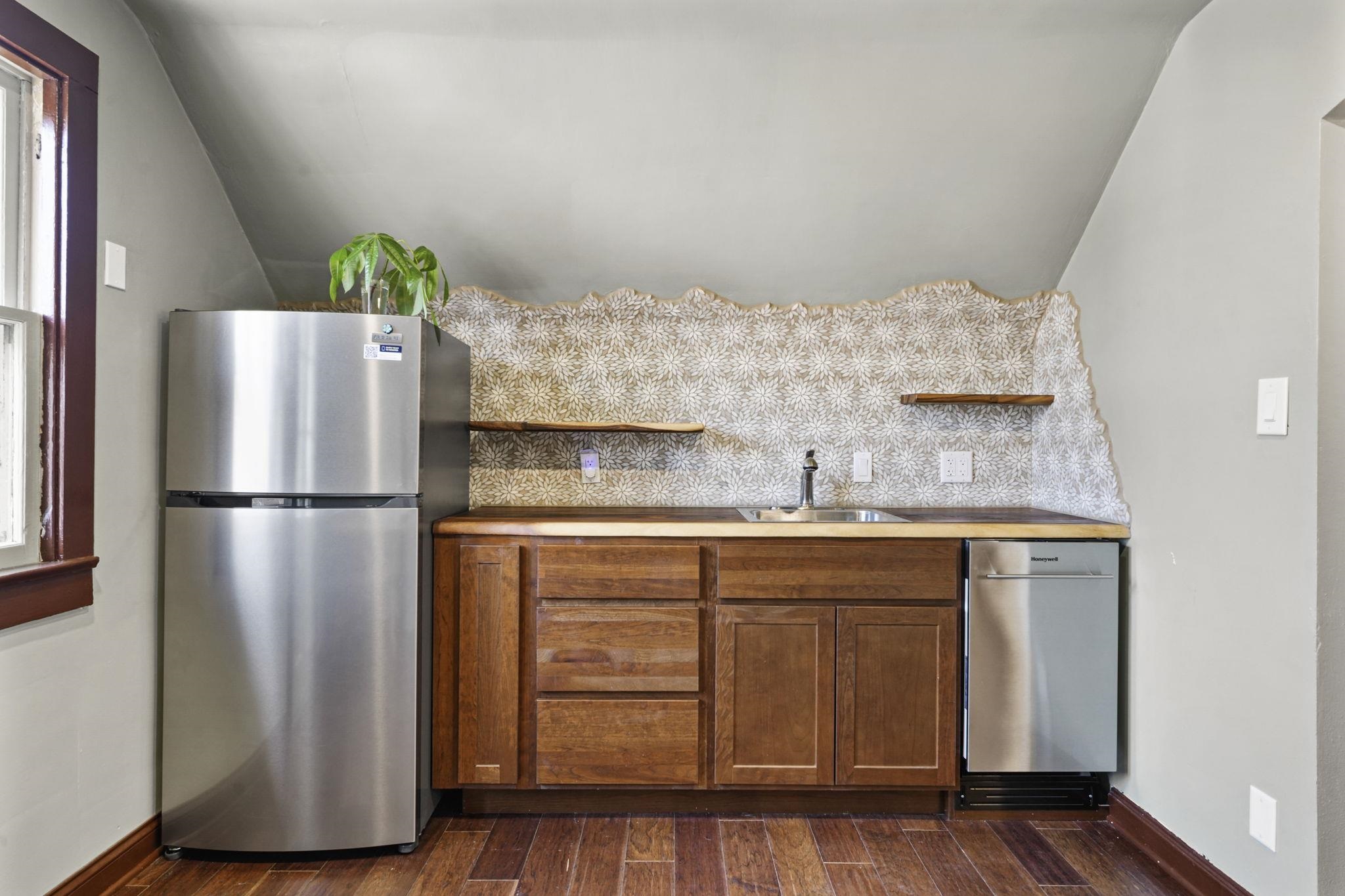 1433 Spaight Street Madison, WI 53703 - Photo 33 of 59