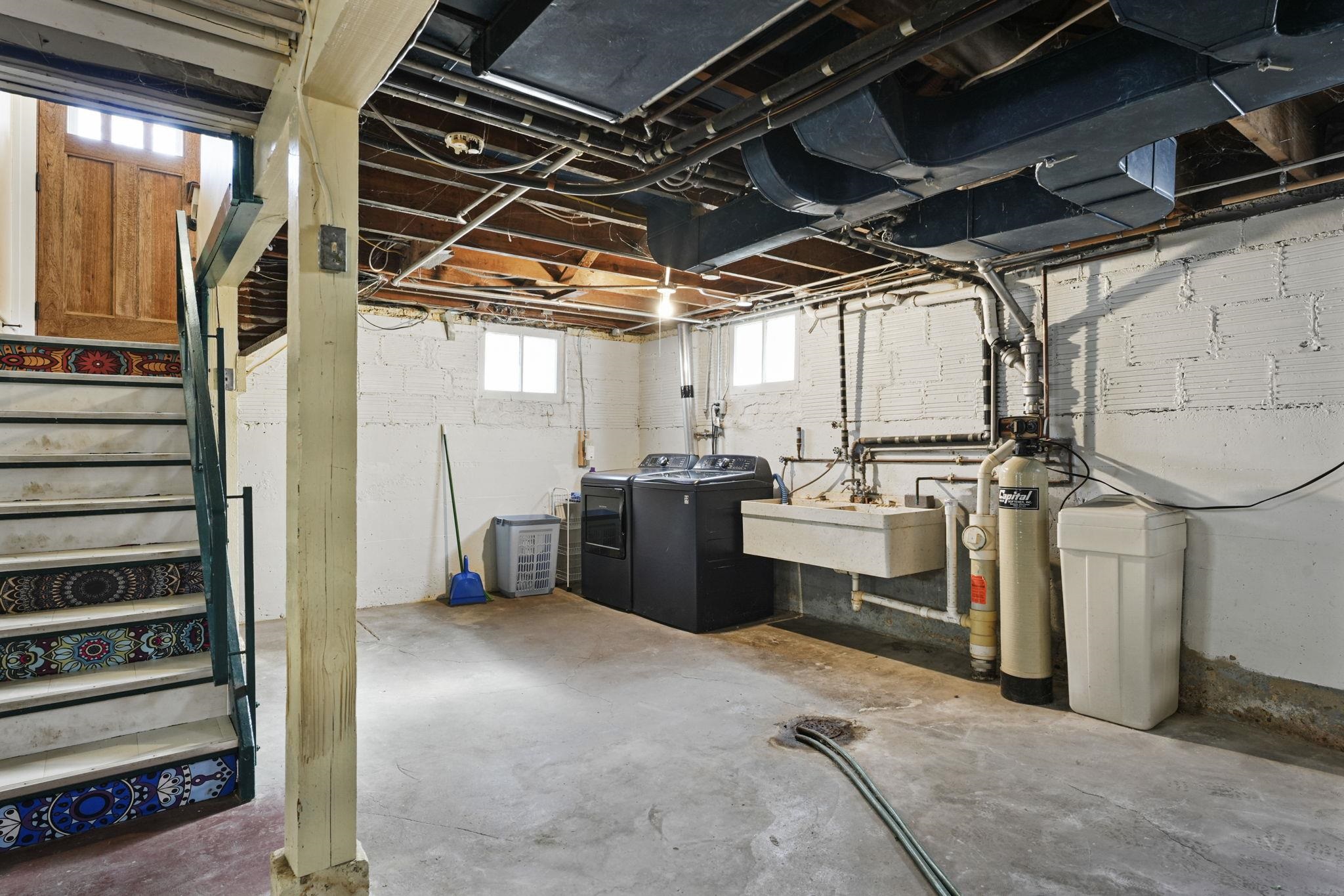 1433 Spaight Street Madison, WI 53703 - Photo 36 of 59