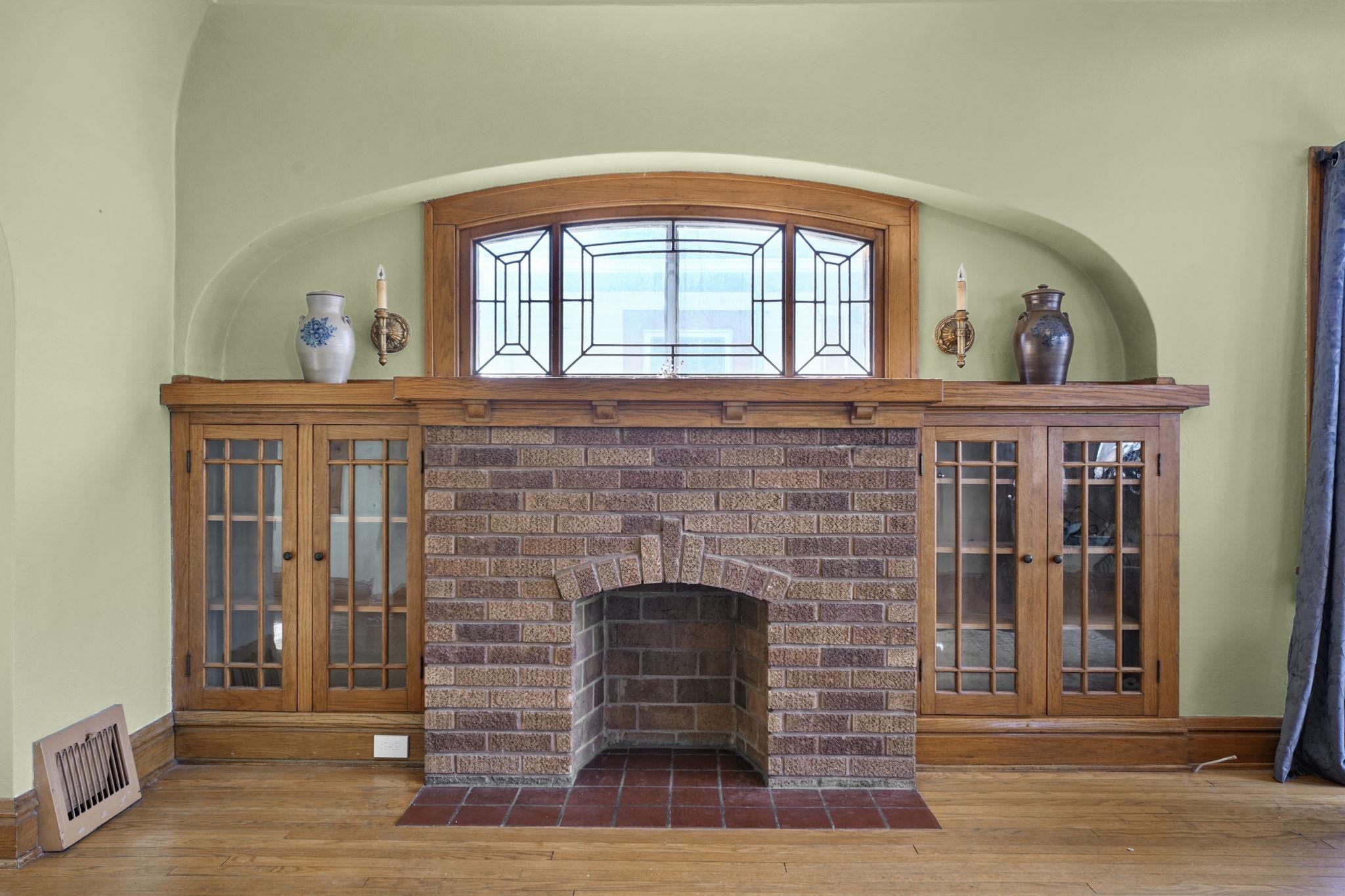 1433 Spaight Street Madison, WI 53703 - Photo 4 of 59