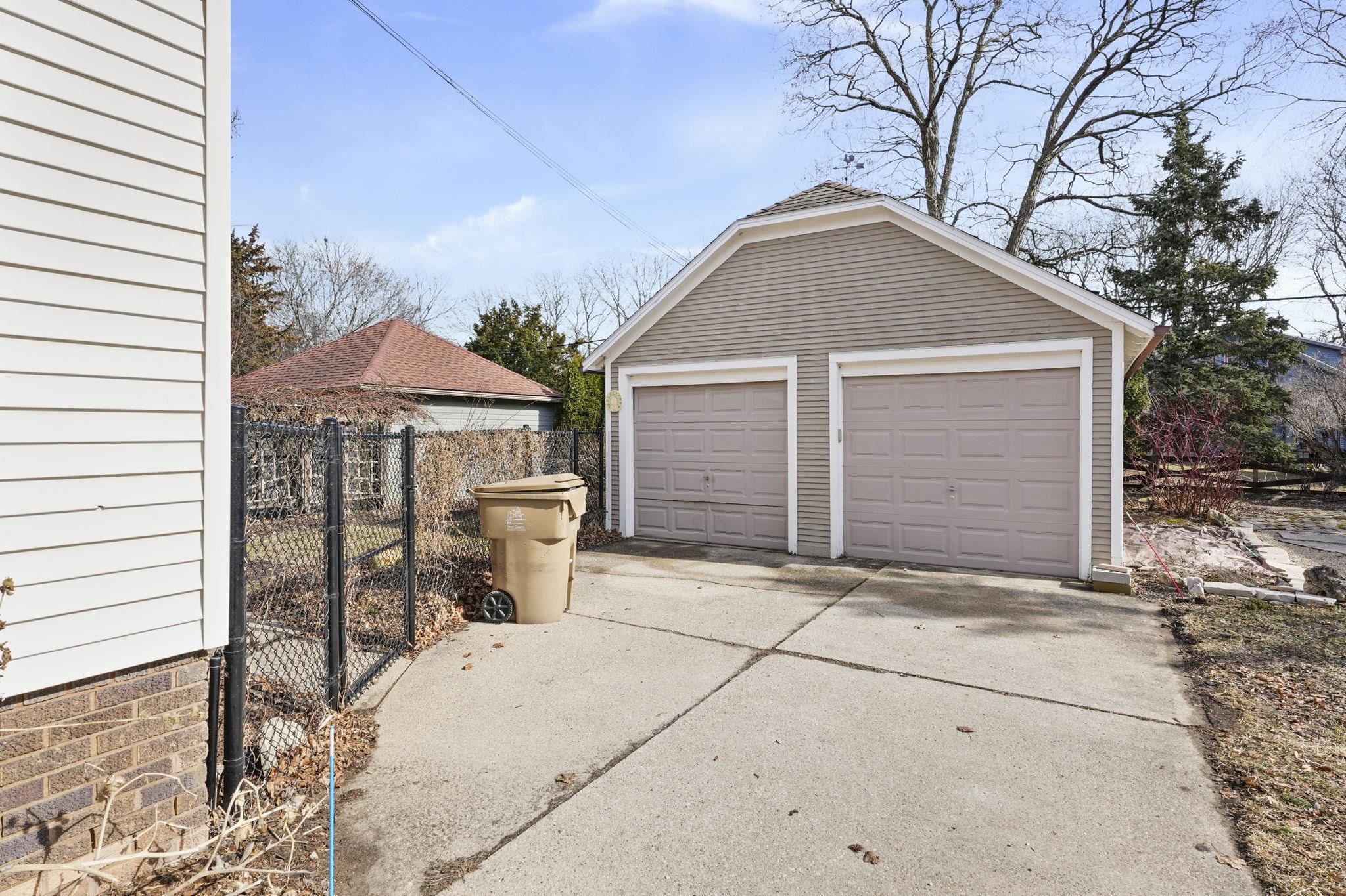 1433 Spaight Street Madison, WI 53703 - Photo 45 of 59