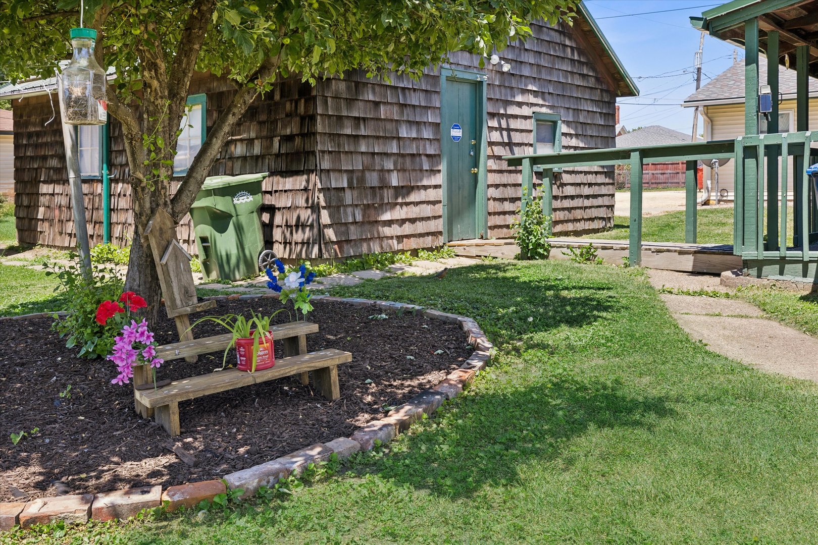 2202 McKinley Street Clinton, IA 52732 - Photo 5 of 28