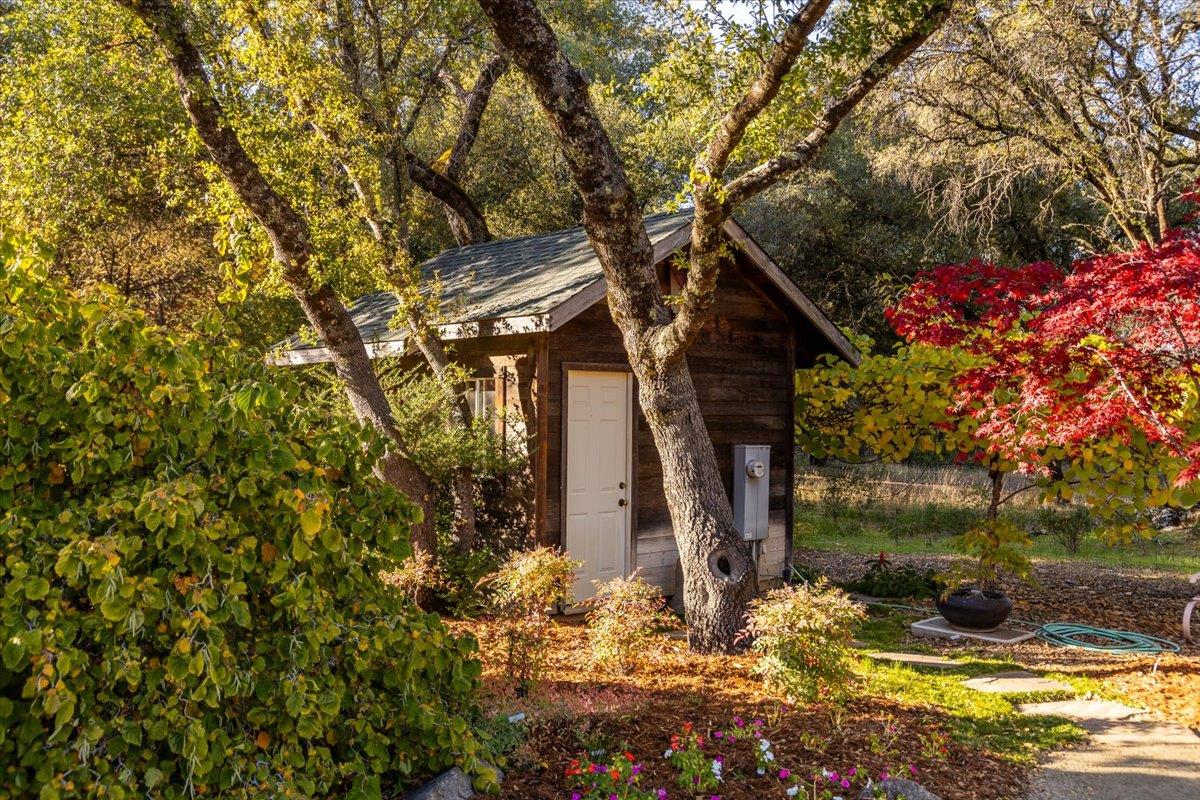 14446 Perimeter Road Grass Valley, CA 95949 - Photo 23 of 71