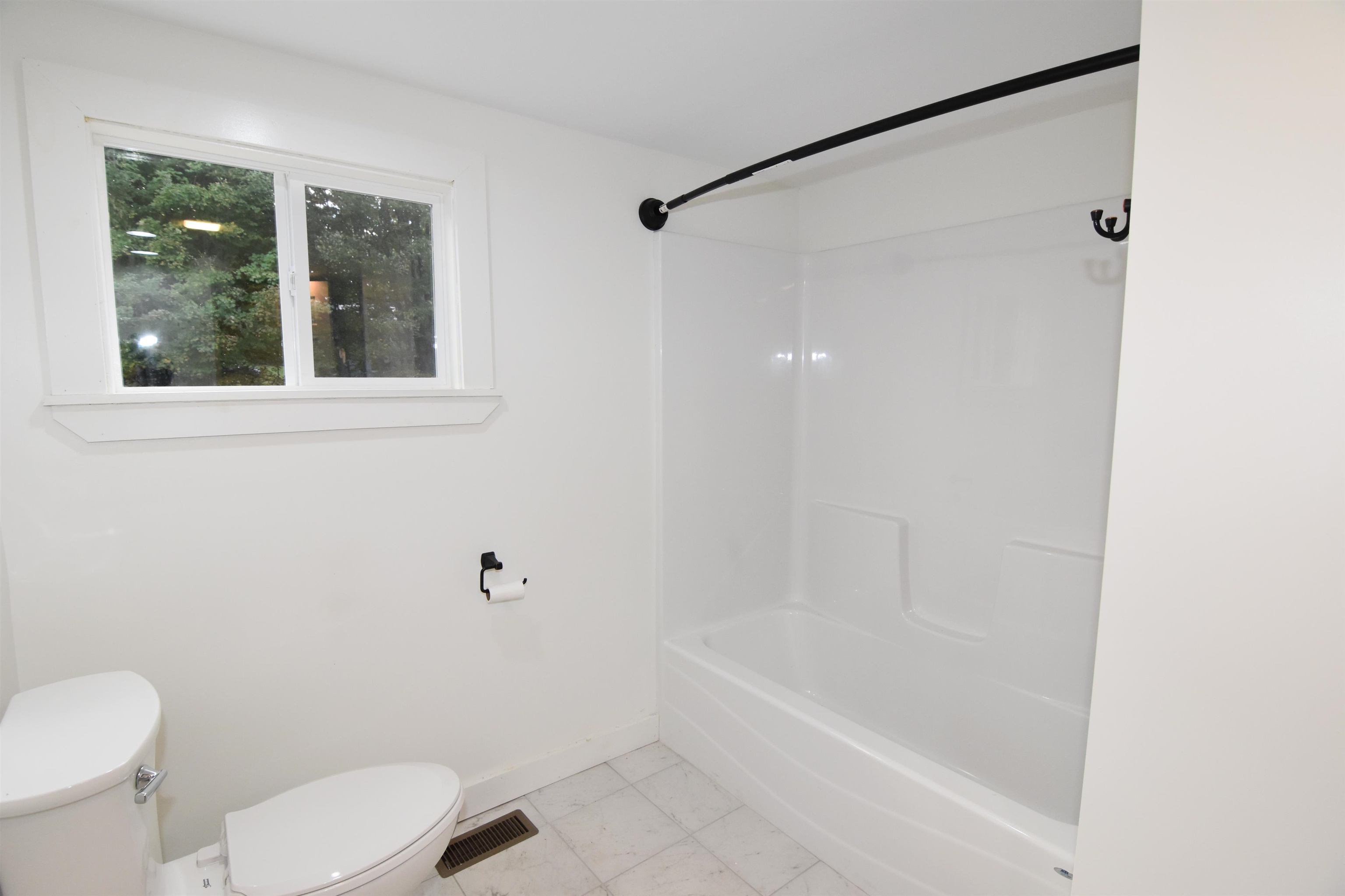 1173 Montgomery Road Hardwick, VT 05836 - Photo 18 of 32