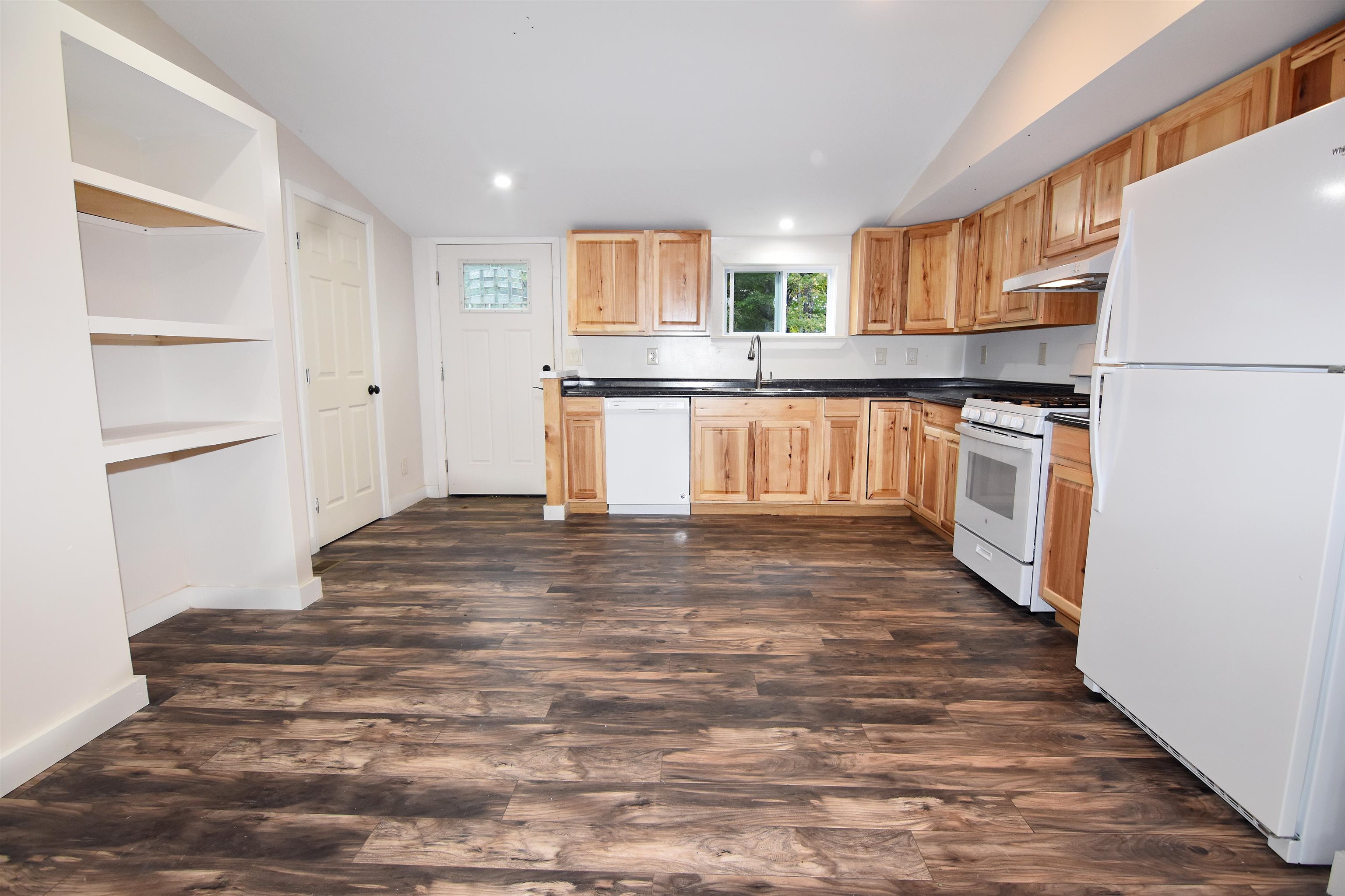 1173 Montgomery Road Hardwick, VT 05836 - Photo 8 of 32