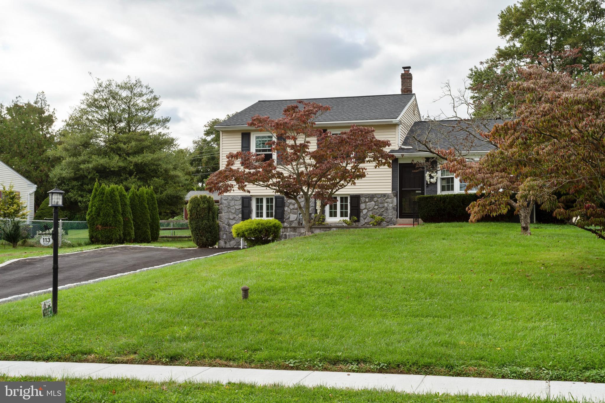 113 Brant Road Norristown, PA 19403 - Photo 2 of 34 Front