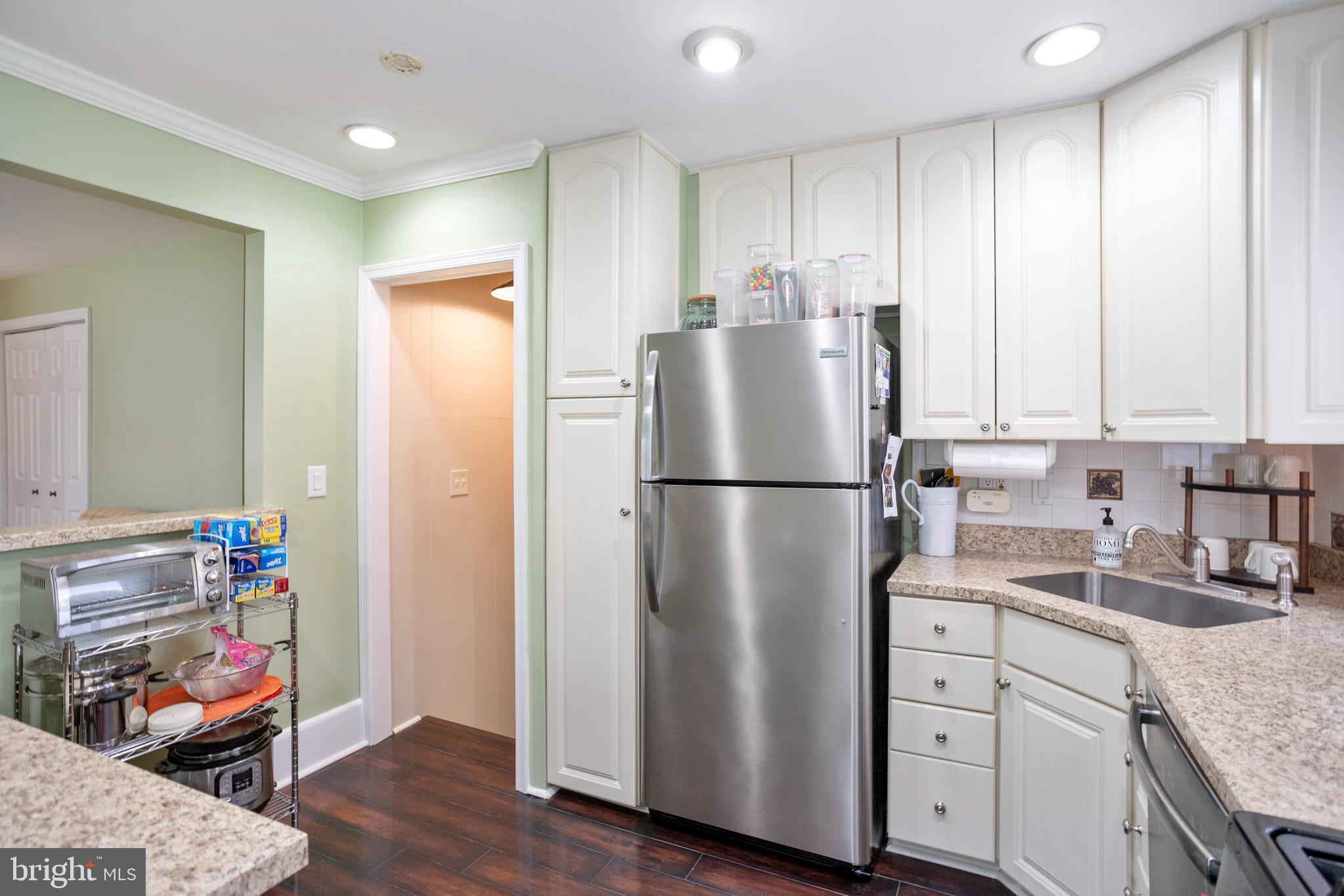 113 Brant Road Norristown, PA 19403 - Photo 12 of 34 Kitchen - Stairs to Family Room