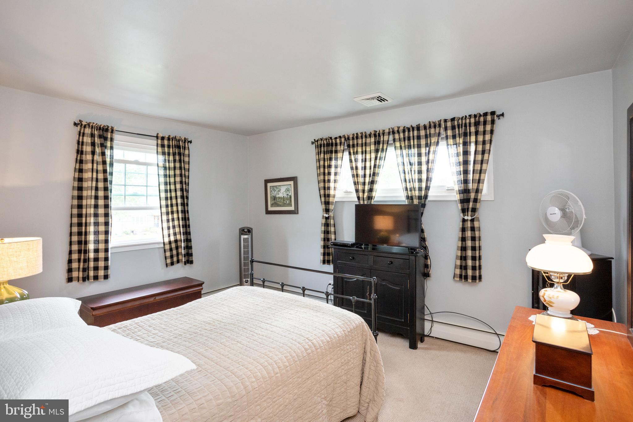 113 Brant Road Norristown, PA 19403 - Photo 17 of 34 Master Bedroom