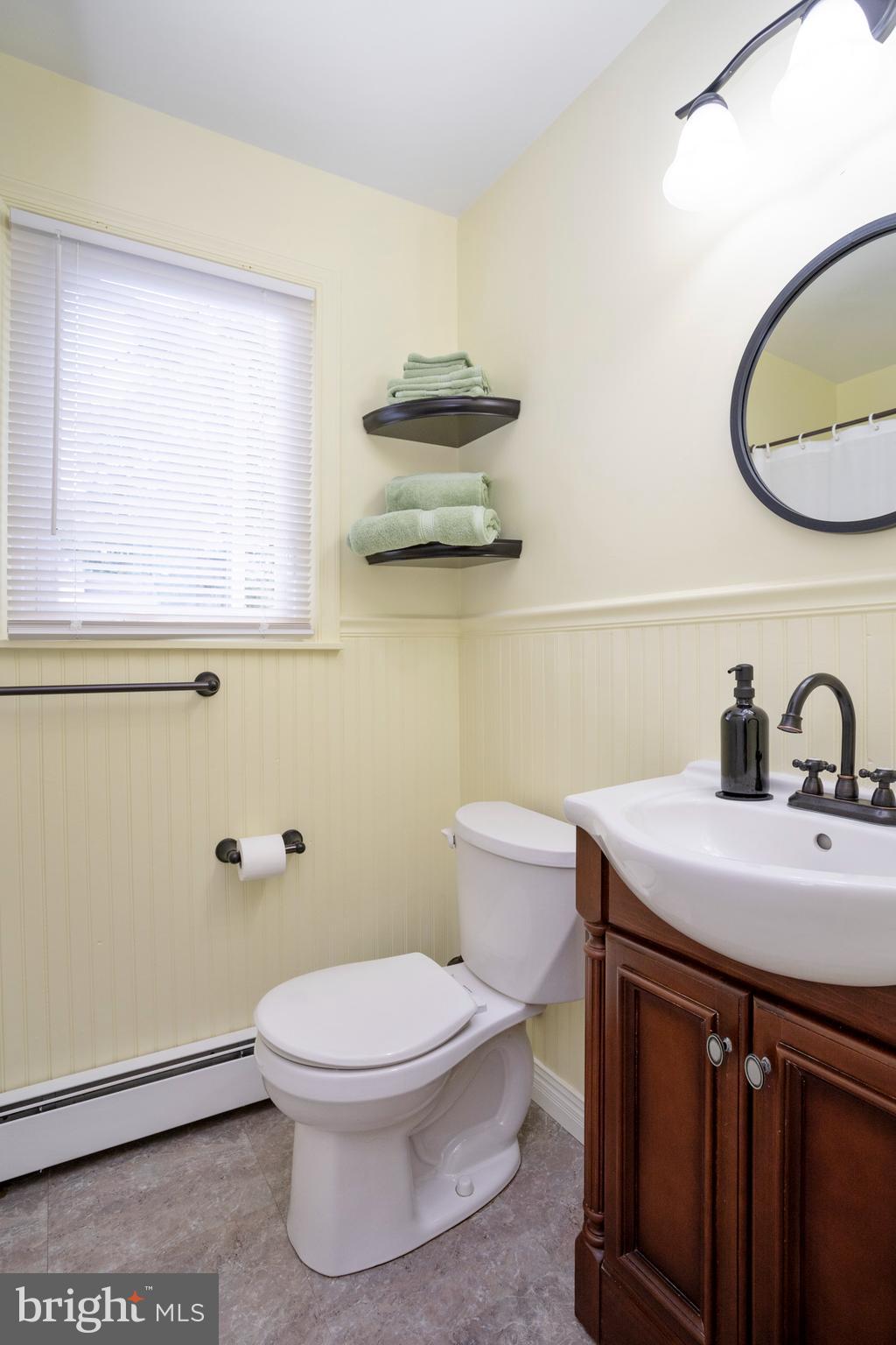 113 Brant Road Norristown, PA 19403 - Photo 20 of 34 Hall Bathroom