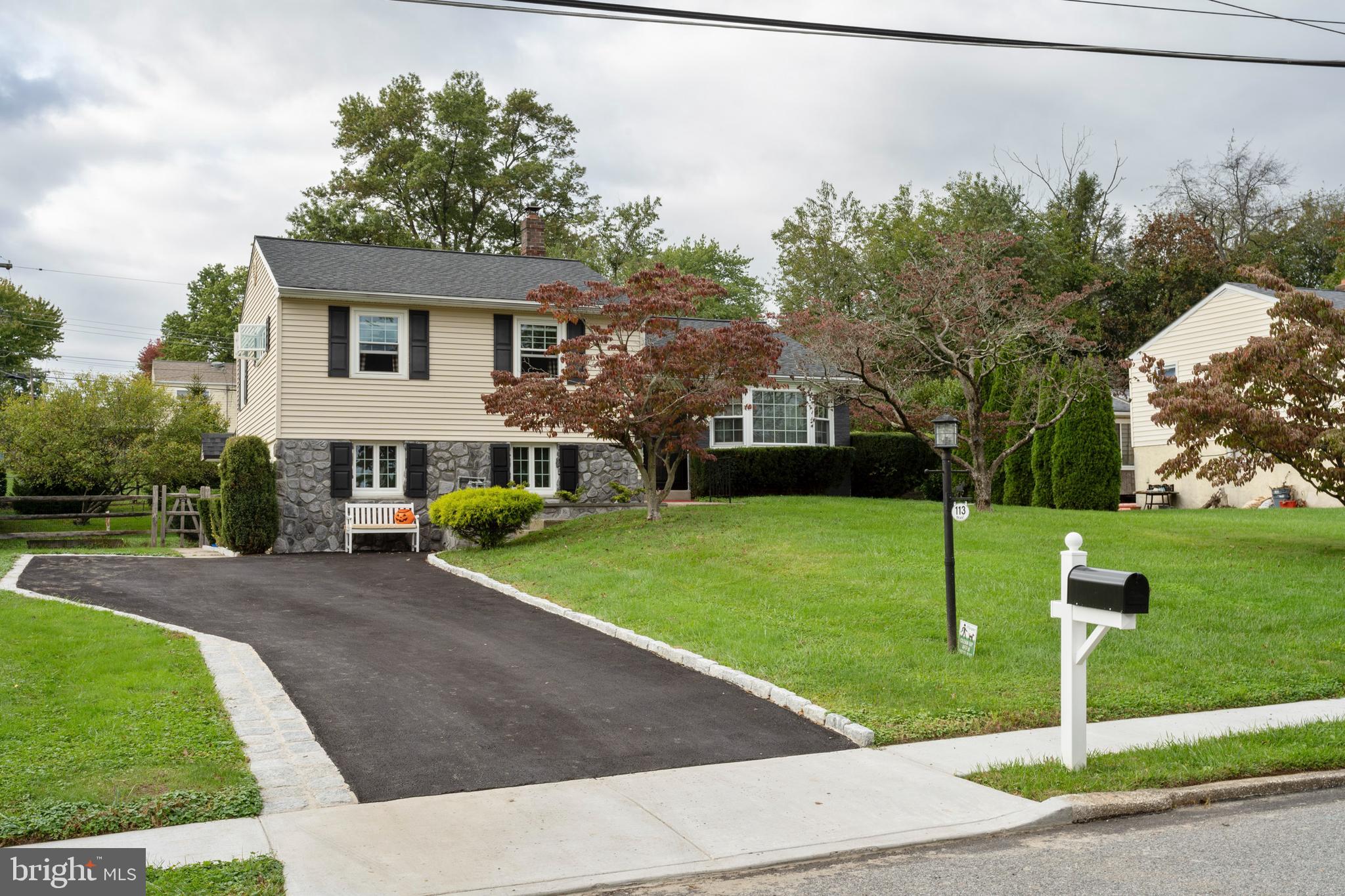 113 Brant Road Norristown, PA 19403 - Photo 3 of 34 Front