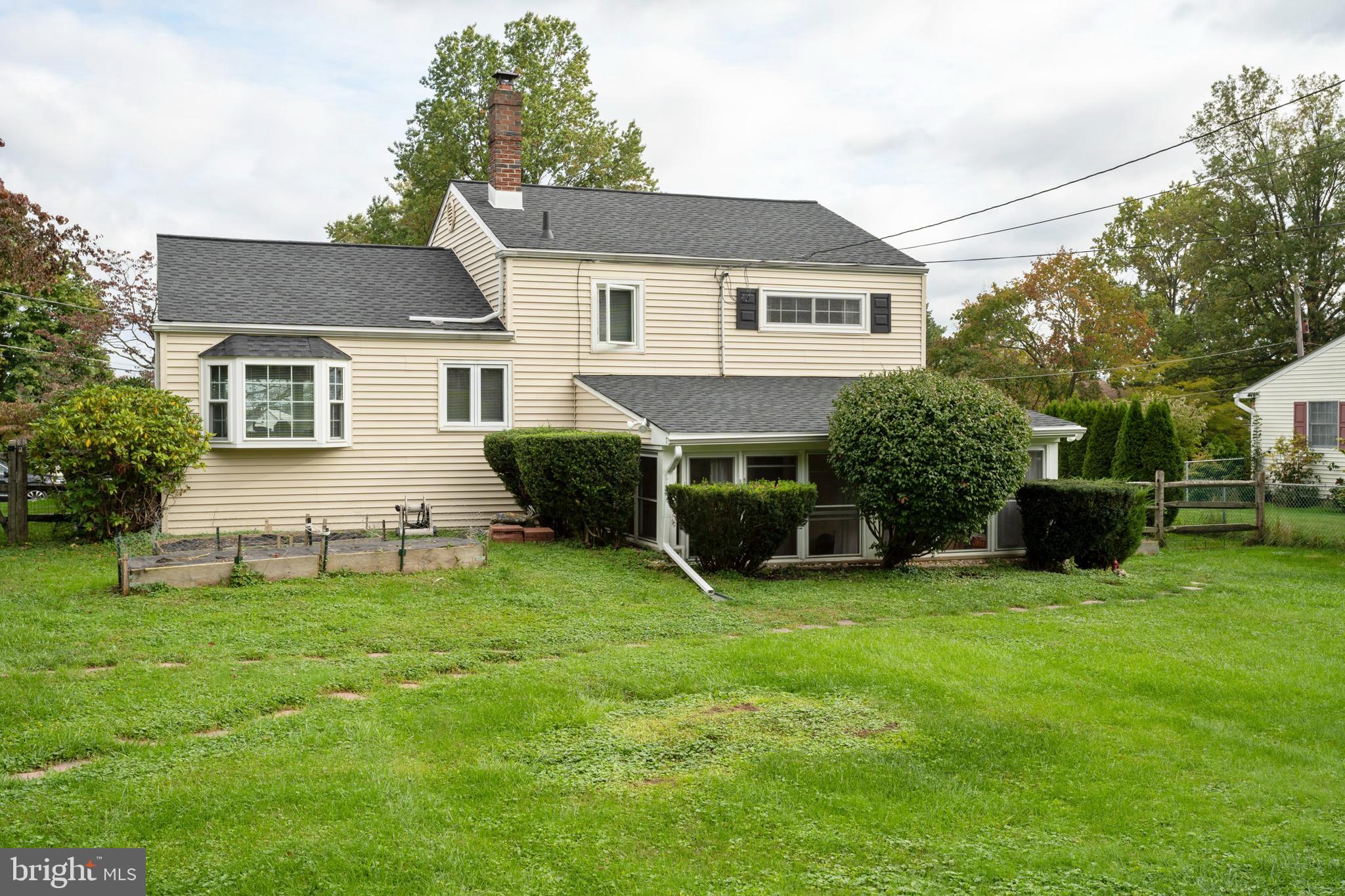 113 Brant Road Norristown, PA 19403 - Photo 32 of 34 Back of House
