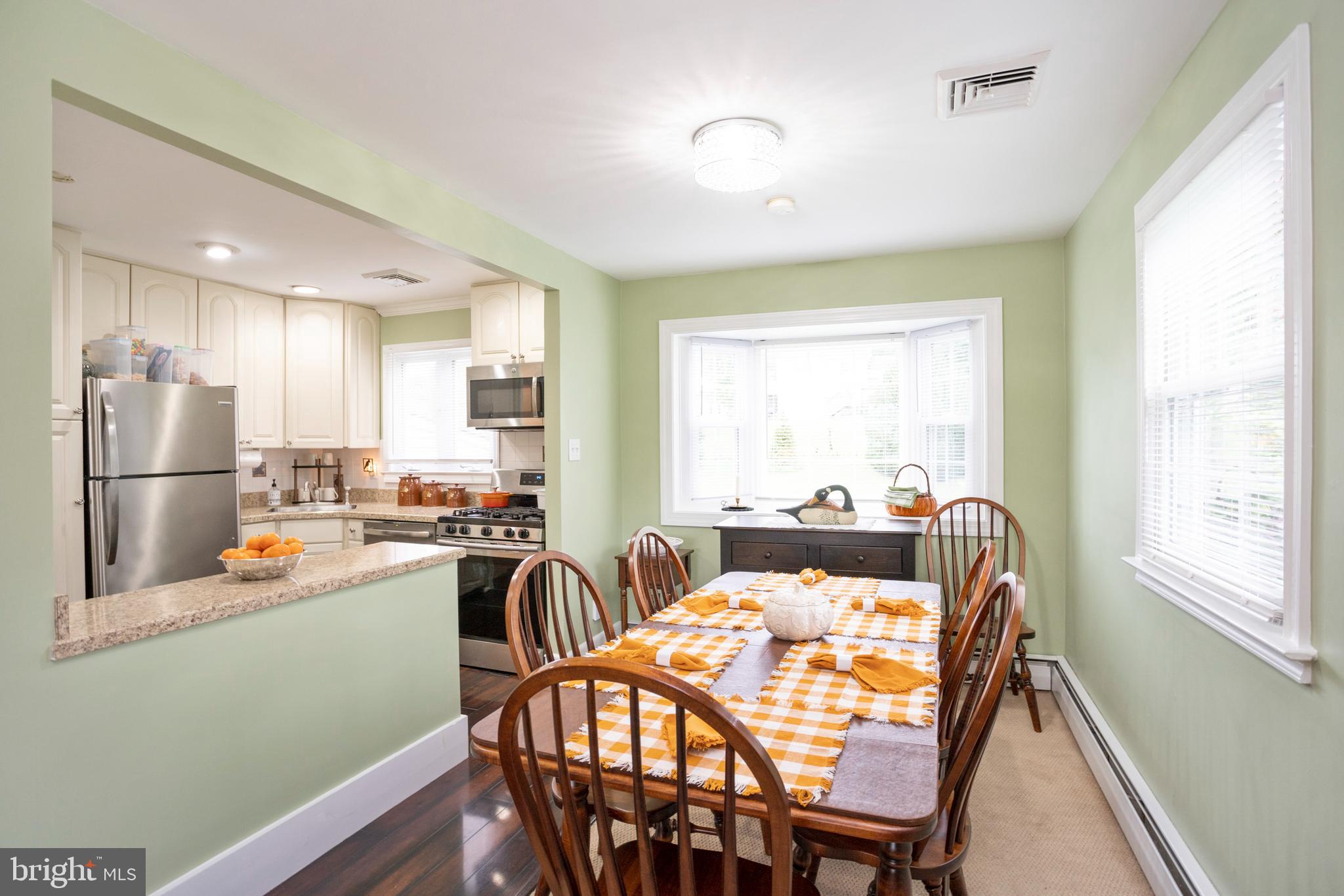113 Brant Road Norristown, PA 19403 - Photo 9 of 34 Dining Room - Kitchen