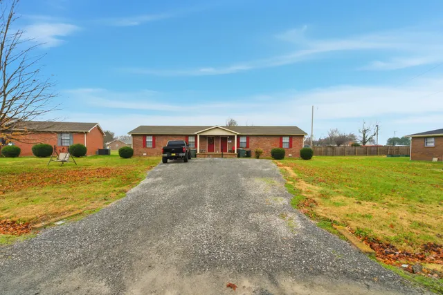 $299,999 | 103 Gayla Court, Portland, TN 37148