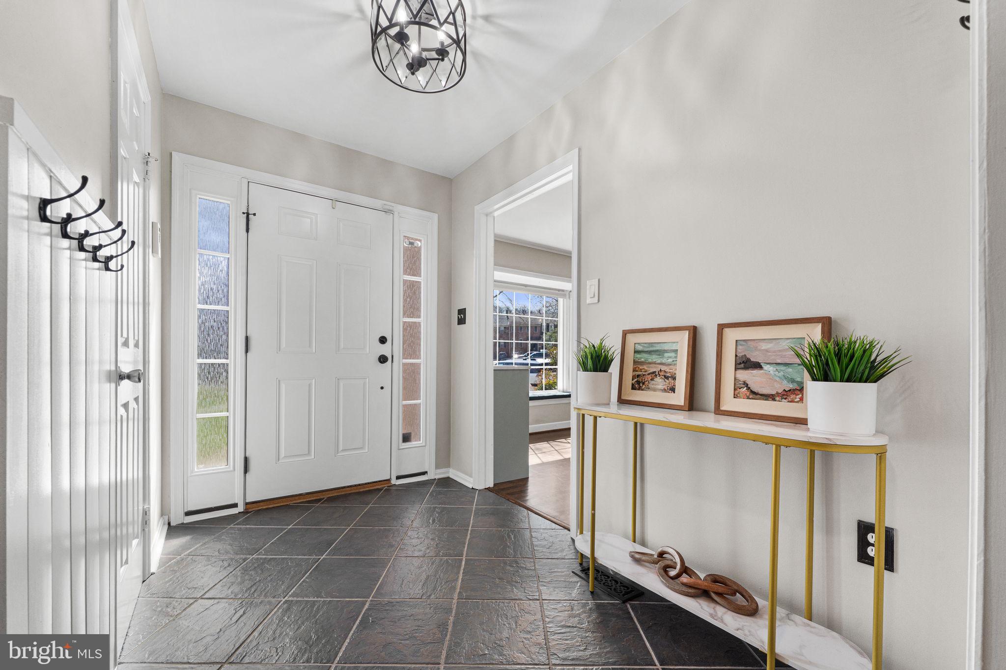 4819 Carriagepark Road Fairfax, VA 22032 - Photo 4 of 74