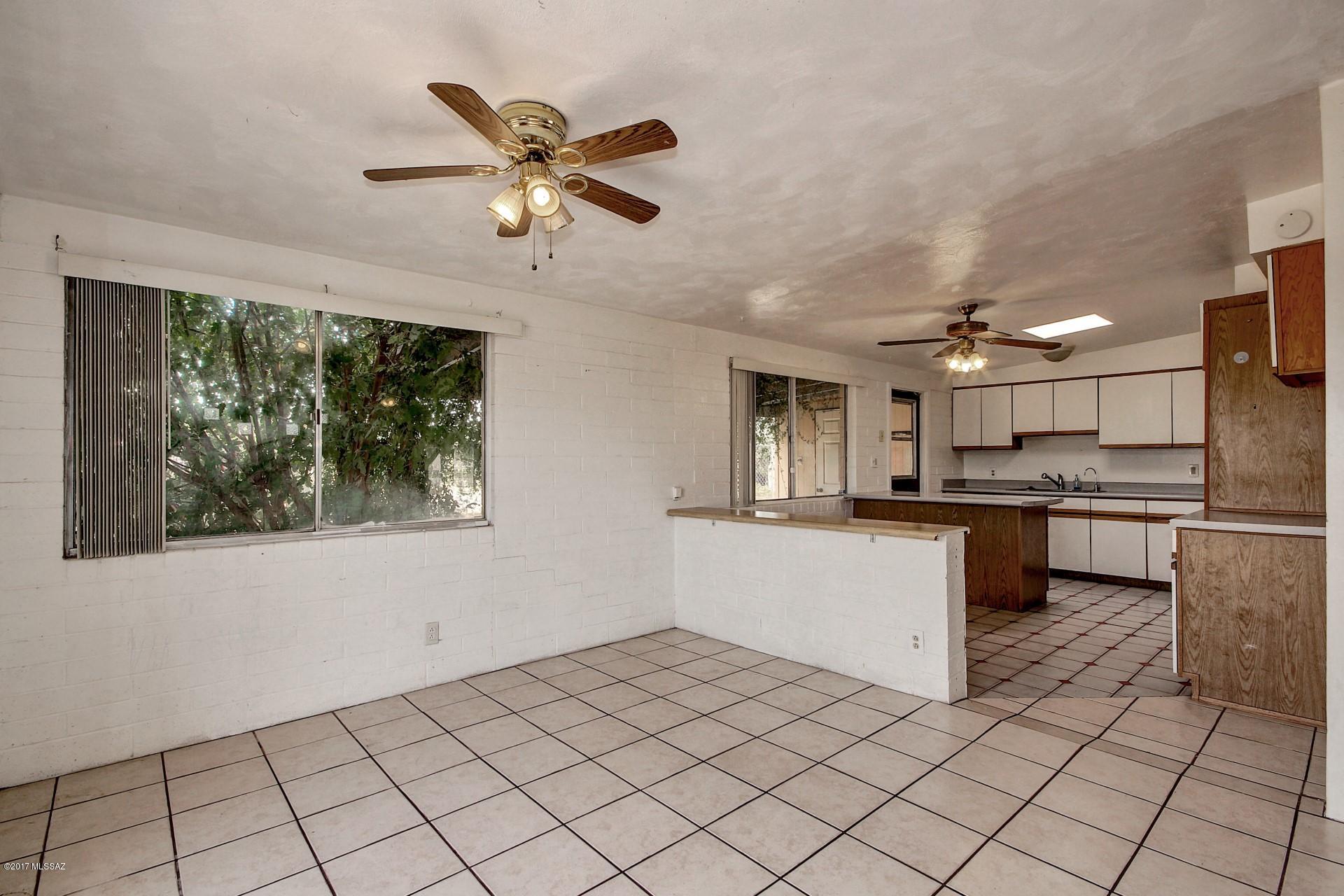 6301 South Mark Road Tucson, AZ 85757 - Photo 9 of 30 Gallery Image 9