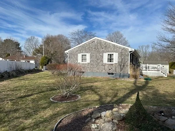 $479,000 | 17 Diane Street, Acushnet, MA 02743