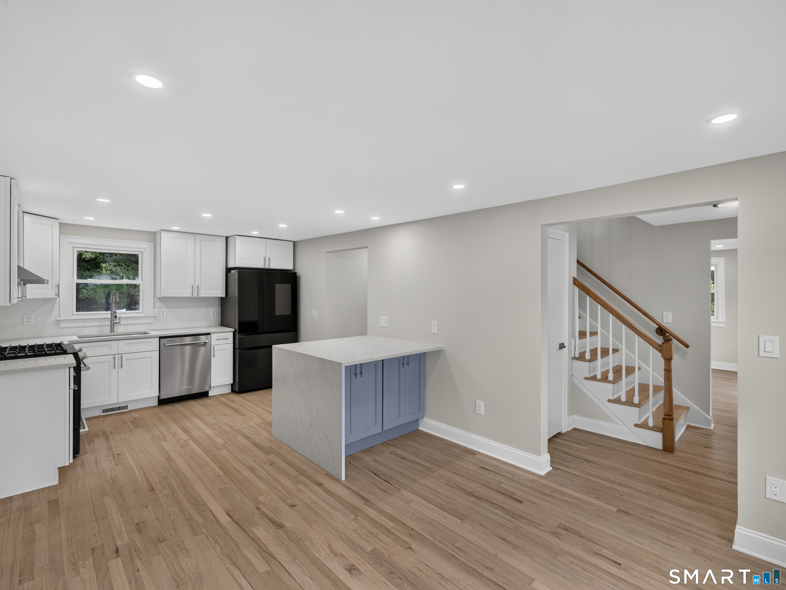 59 Noank Ledyard Road Groton, CT 06355 - Photo 4 of 39