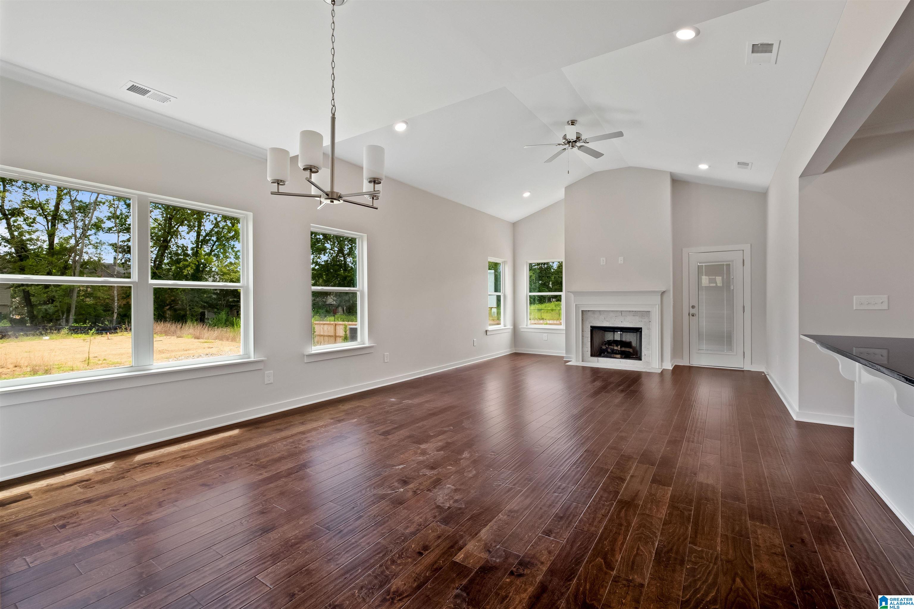 1157 Camellia Ridge Drive Pelham, AL 35124 - Photo 8 of 27