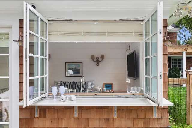 a view of living room