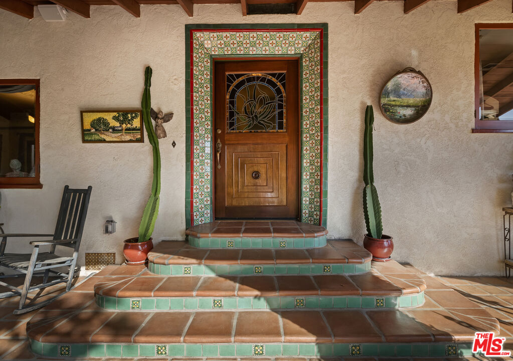 3290 Buckingham Road Glendale, CA 91206 - Photo 18 of 57