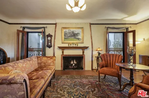 $1,789,000 | 3290 Buckingham Road, Glendale, CA 91206