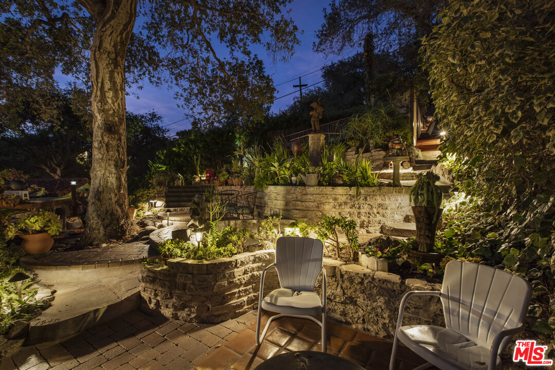 3290 Buckingham Road Glendale, CA 91206 - Photo 44 of 57