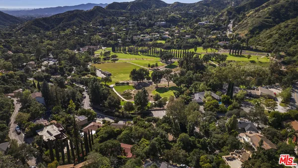 $1,789,000 | 3290 Buckingham Road, Glendale, CA 91206