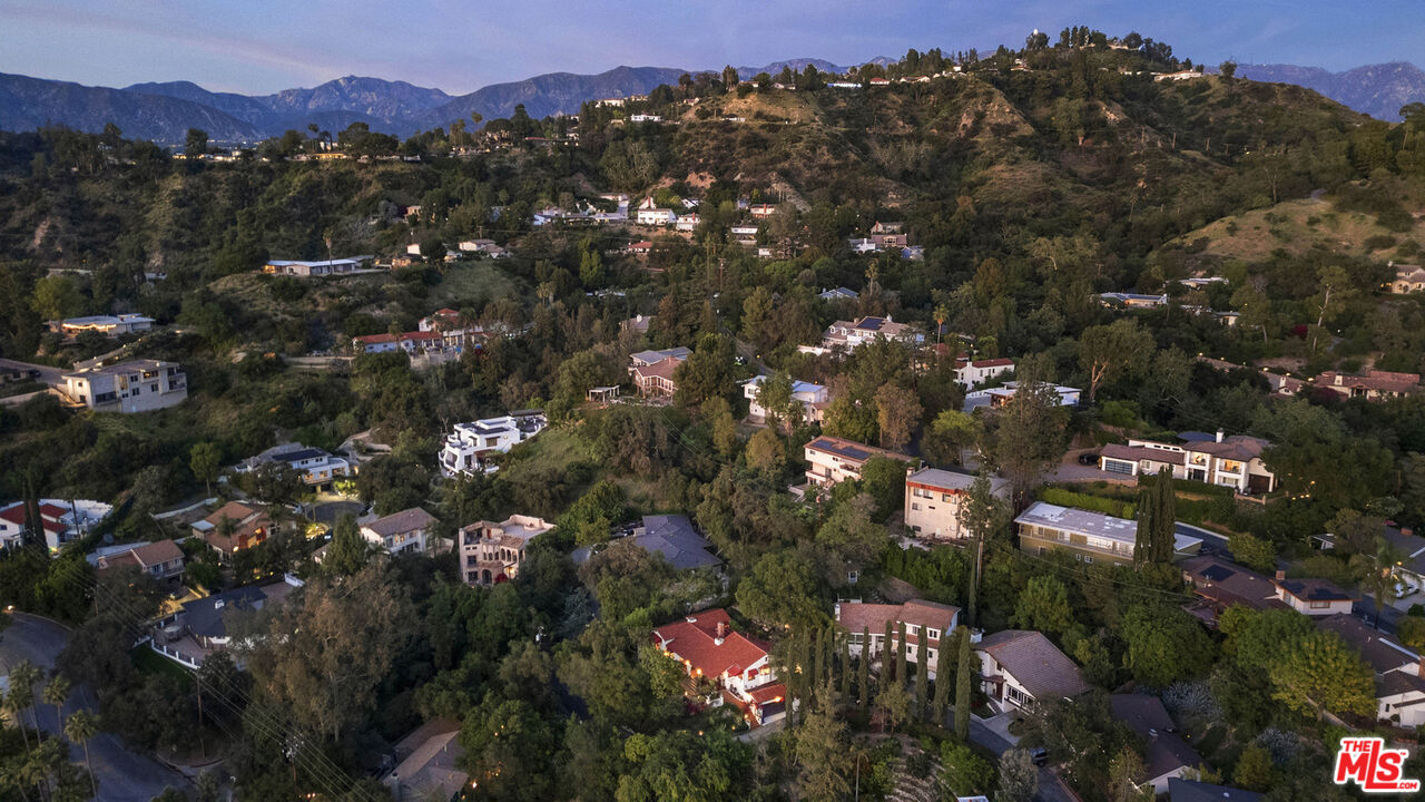 3290 Buckingham Road Glendale, CA 91206 - Photo 56 of 57