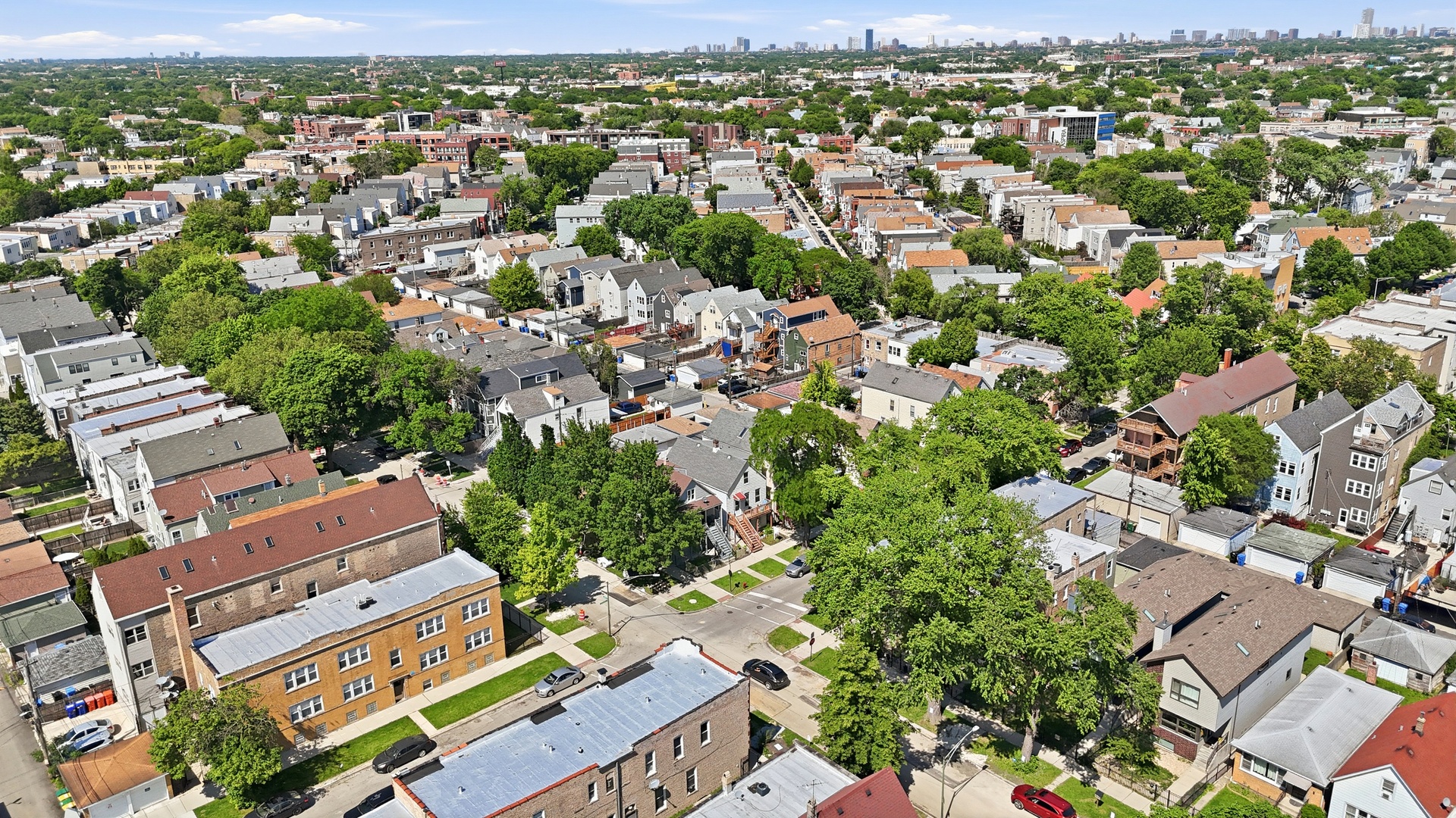 3820 West George Street Chicago, IL 60618 - Photo 30 of 36