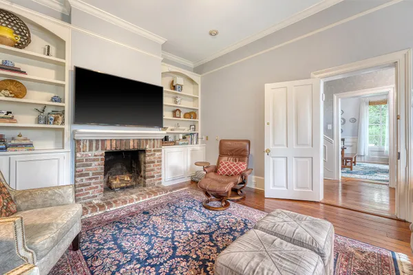 $1,280,000 | 301 East Richardson Avenue, Summerville, SC 29483