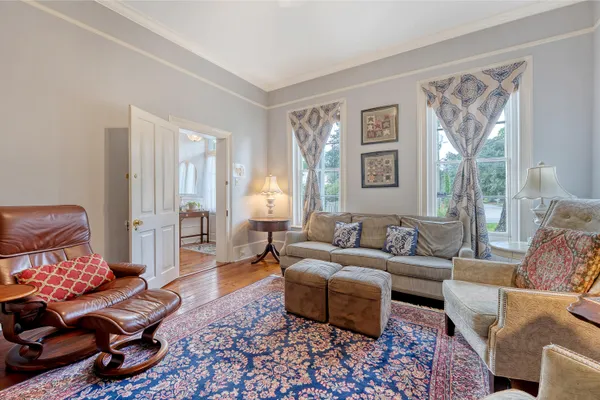 $1,280,000 | 301 East Richardson Avenue, Summerville, SC 29483