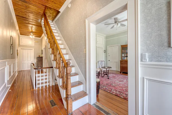 $1,280,000 | 301 East Richardson Avenue, Summerville, SC 29483