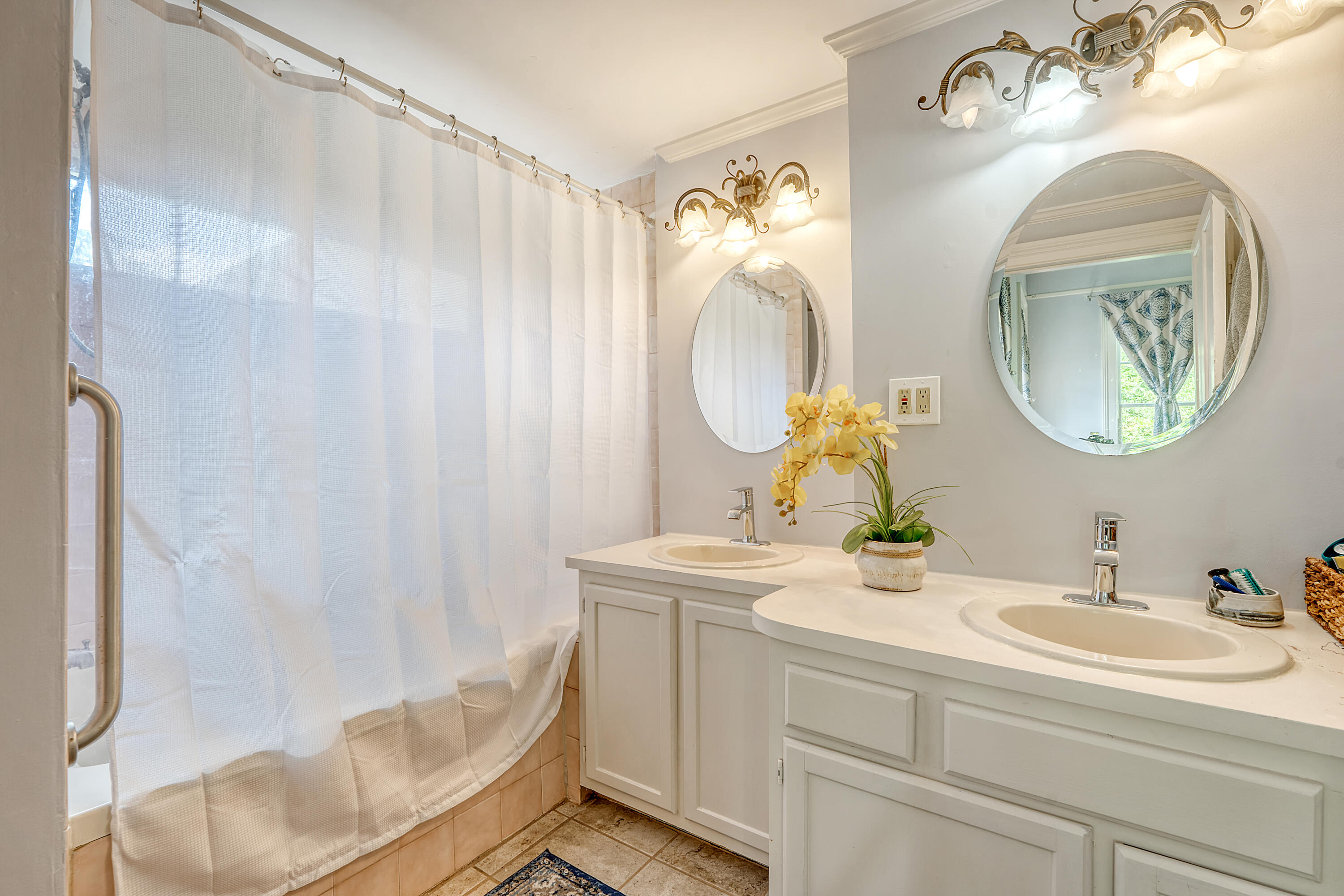 301 East Richardson Avenue Summerville, SC 29483 - Photo 35 of 102 DSC09292_41 copy