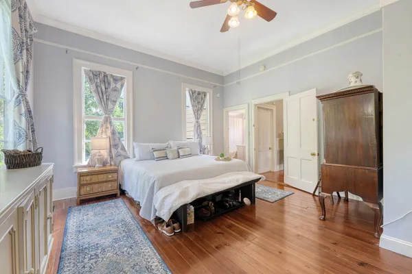 $1,280,000 | 301 East Richardson Avenue, Summerville, SC 29483