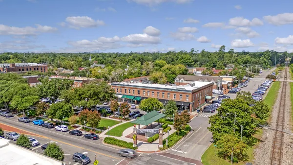 $1,280,000 | 301 East Richardson Avenue, Summerville, SC 29483