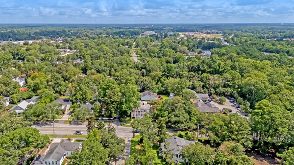 $1,280,000 | 301 East Richardson Avenue, Summerville, SC 29483