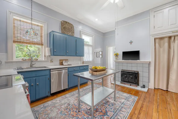 $1,280,000 | 301 East Richardson Avenue, Summerville, SC 29483