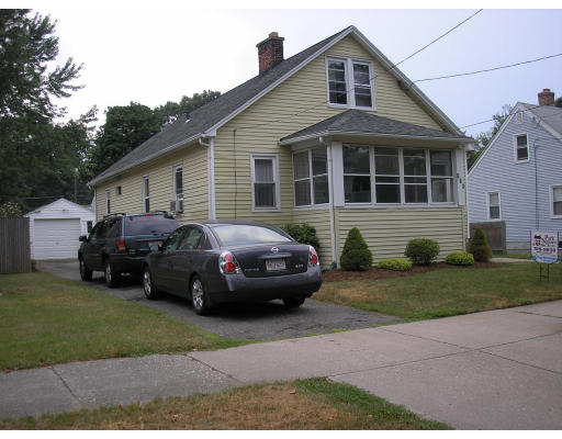 110 Windemere Street Springfield, MA 01104 - Photo 3 of 8