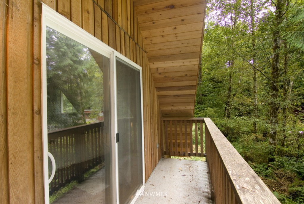 17039 Iceberg Road Glacier, WA 98244 - Photo 13 of 18 Gallery Image 13